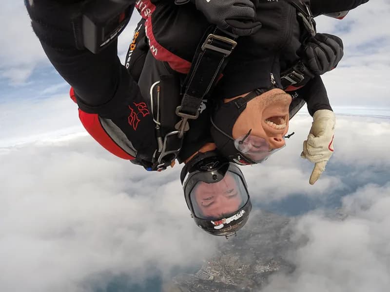 Skok s padalom v tandemu