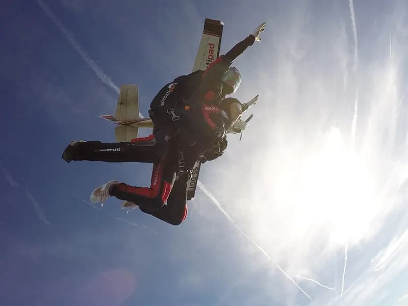 Skok s padalom v tandemu - odskok