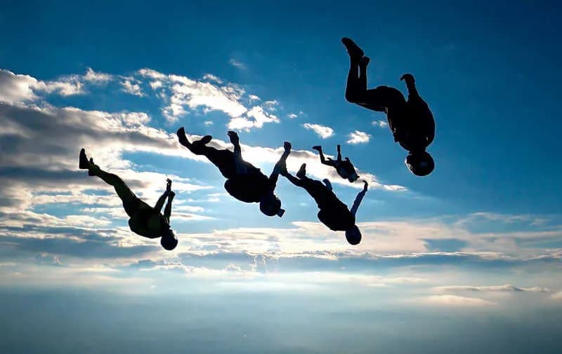 Nor občutek ob skoku s padalom